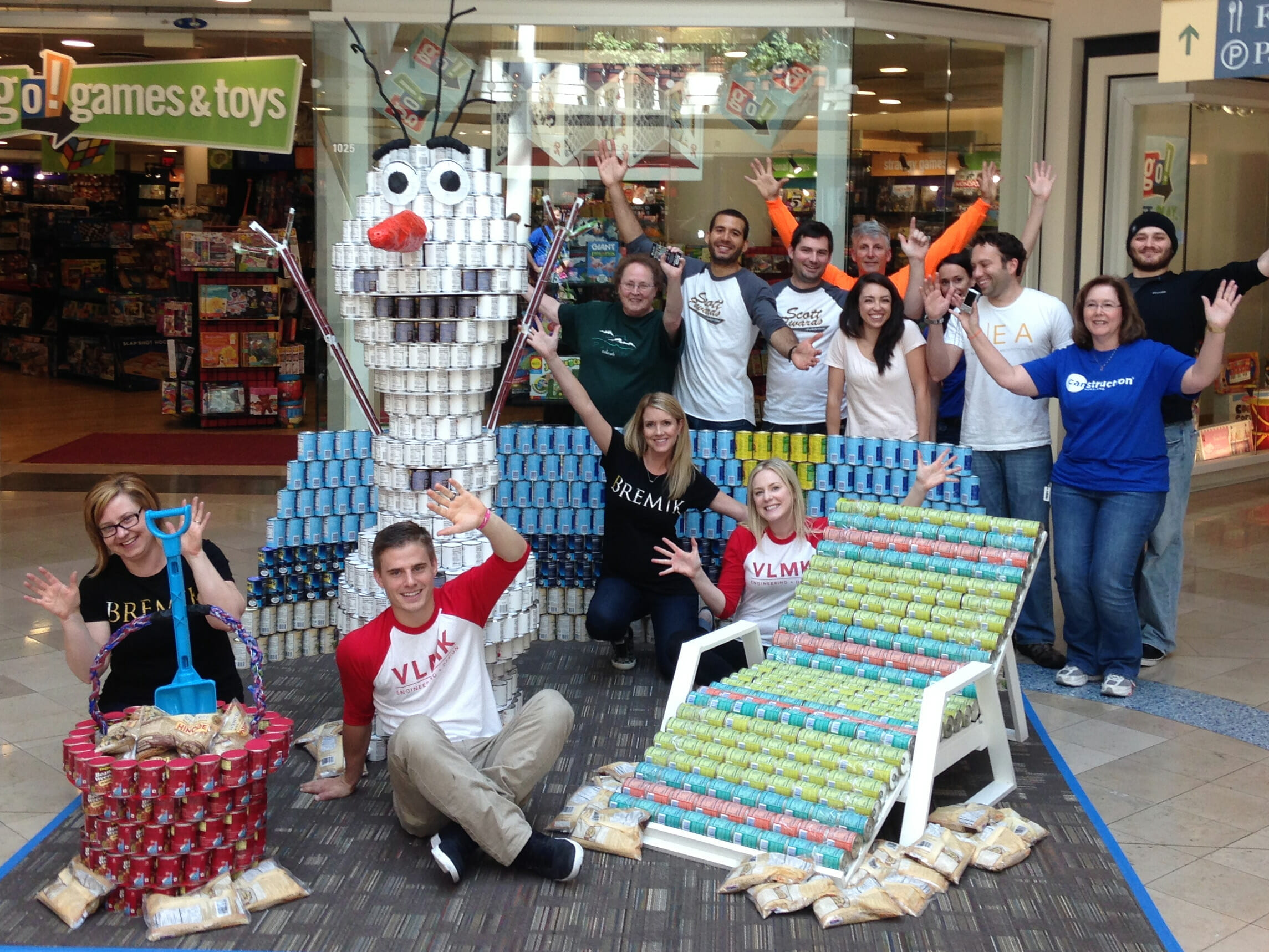 Canstruction-2015-VLMK-Landscape
