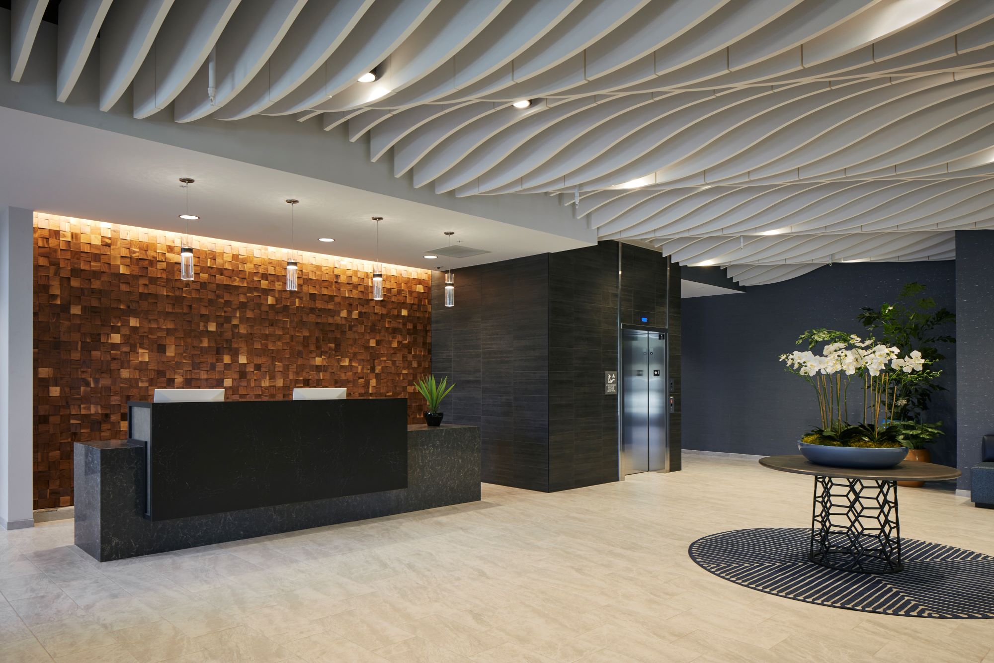 Hayward Inn check-in desk interior photo