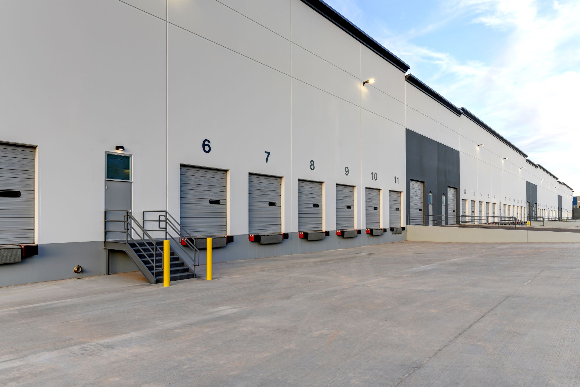Queen Creek Commerce Center dock doors
