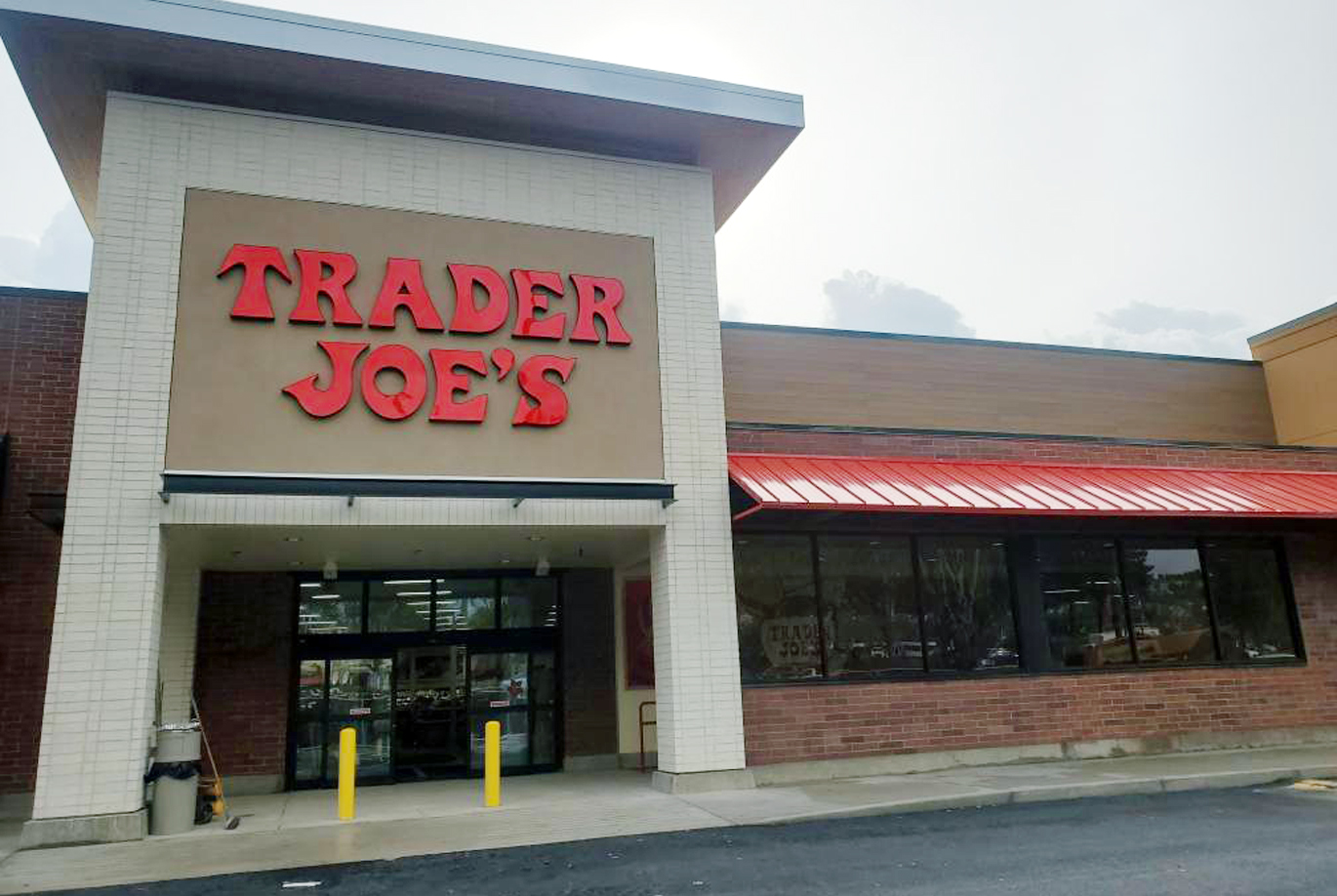 Trader Joes exterior