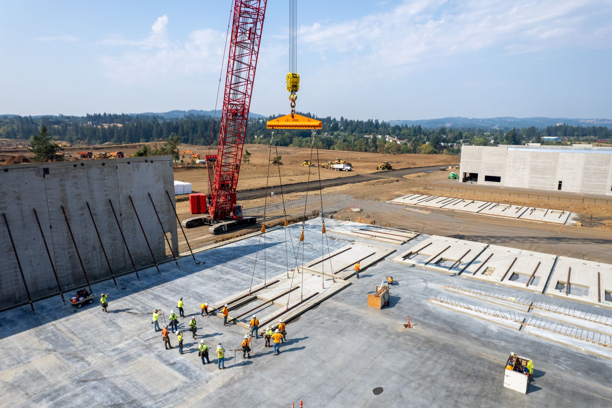 For Contractors – tilting panels at and industrial job site For Contractors - tilting panels at and industrial job site