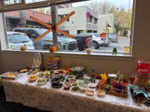 Potluck lunch at VLMK for Halloween